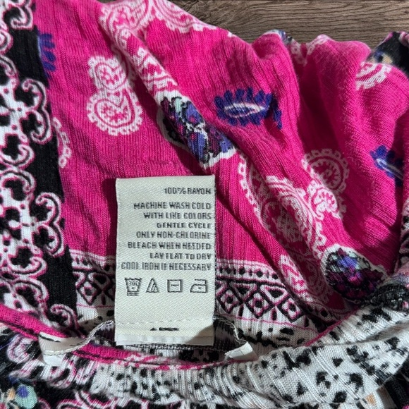 American Rag Multicolor Patchwork Top Open Sleeve Detail ‼️See‎ Photo 6 & 7‼️ - Picture 4 of 7